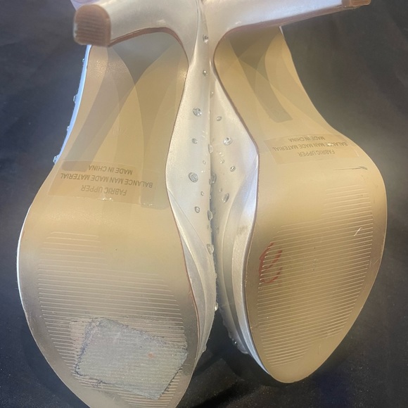 Size 7 White satin, rhinestone embellished, open toe platform heels - Picture 8 of 10